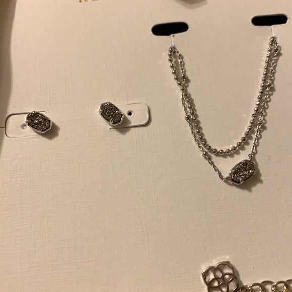 Kendra Scott Emilie Multi Strand Necklace & Earrings Gift Set in Platinum - Picture 6 of 9